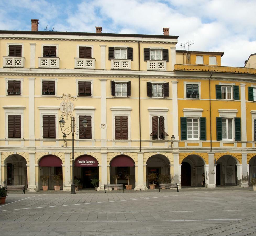 Sarzana'S Rooms Εξωτερικό φωτογραφία