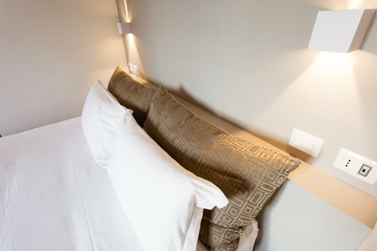 Sarzana'S Rooms Εξωτερικό φωτογραφία
